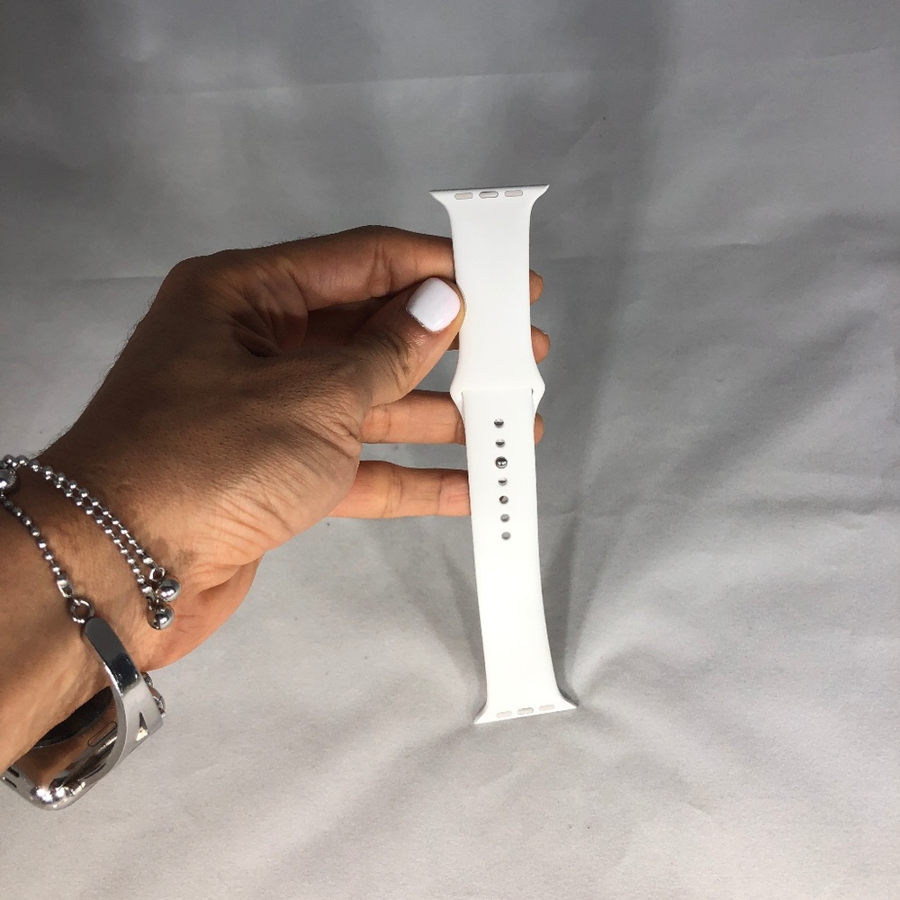 NWOT White APPLE Sport Watch Band/Strap 42M Sz M/L